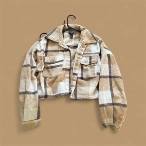 Cropped Plaid Shacket – Beige & Brown